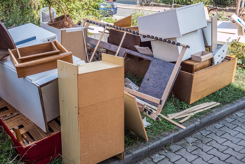 lots of unwanted junk outside on the curb